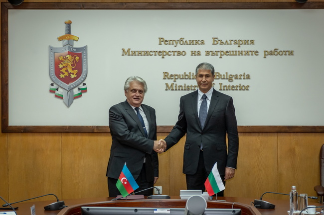 Министрите Бойко Рашков и Вилаят Ейвазов подписаха Меморандум за разбирателство за сътрудничество между академиите на двете вътрешни министерства 