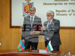 Министрите Бойко Рашков и Вилаят Ейвазов подписаха Меморандум за разбирателство за сътрудничество между академиите на двете вътрешни министерства 