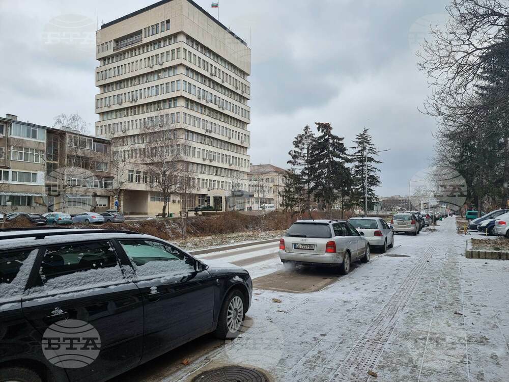 Сняг превалява в Разградска област, пътната обстановка е сравнително спокойна