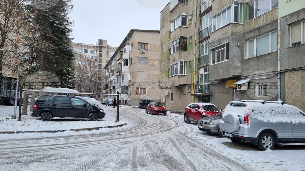 Общинската пътна мрежа в Търговище се обработва против заледяване