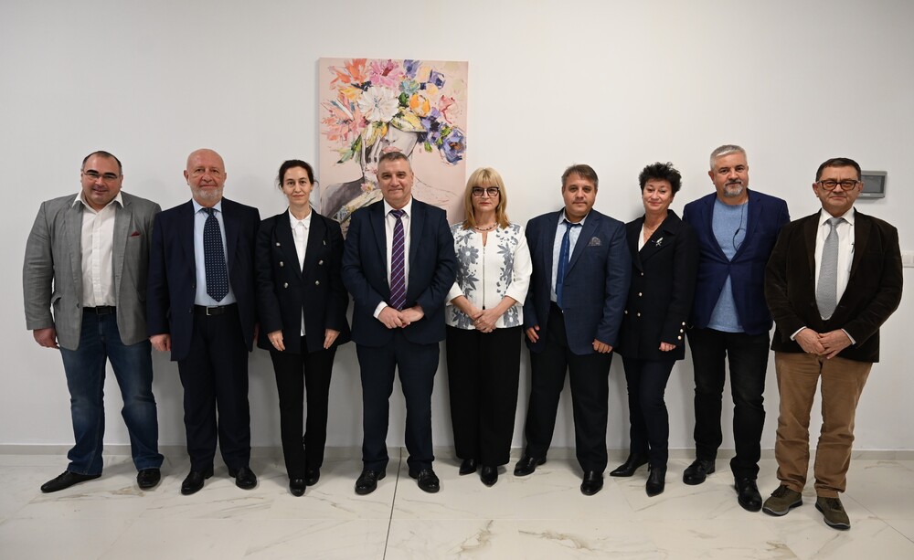 Нови декани на факултетите в УНСС 