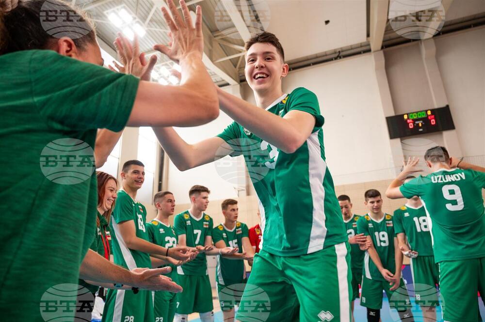 Александър Николов не успя да помогне на Чивитанова при загубата от Перуджа, Жасмин Величков с отличен мач за успех на Монца