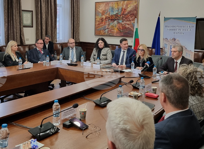 Варна - университети - IT индустрия - министър - среща