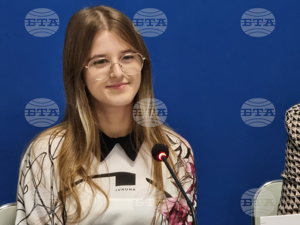 Златната медалистка от международната олимпиада по математика в Малайзия Божидара Амуджиева: Разплаках се, когато чух българския химн
