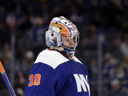 Canucks Islanders Hockey