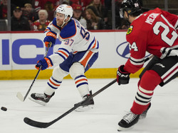 Oilers Blackhawks Hockey