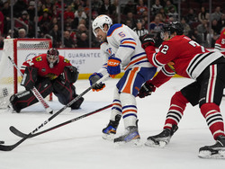 Oilers Blackhawks Hockey