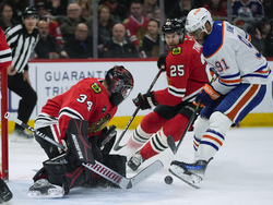 Oilers Blackhawks Hockey