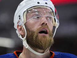 Oilers Blackhawks Hockey