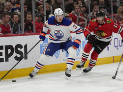 Oilers Blackhawks Hockey
