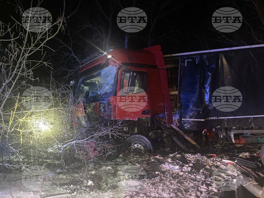 Шофьор на тир пострада при катастрофа край Плевен