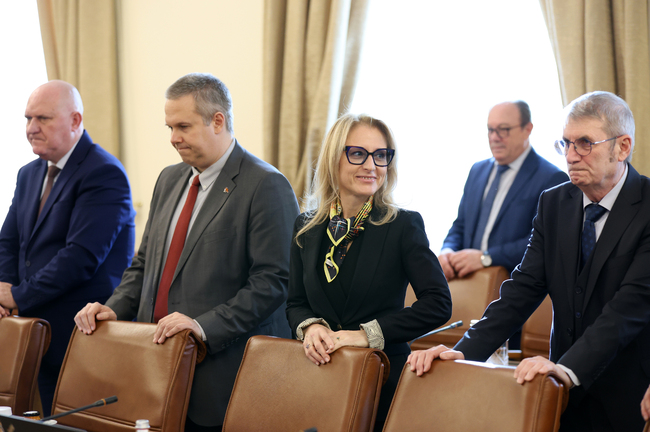 Икономика, педагогика и медицина са сред най-масовите професионални направления във висшите ни училища