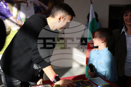 Благоевград - Димитър Бербатов - 7 СУ „Кузман Шапкарев" - посещение