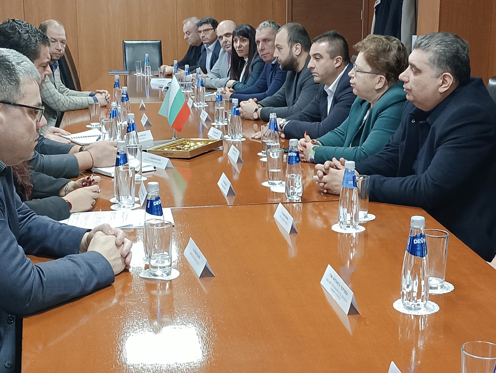 Община Шумен: Кметът проф. д-р Христо Христов проведе среща с кметовете на общините от област Шумен