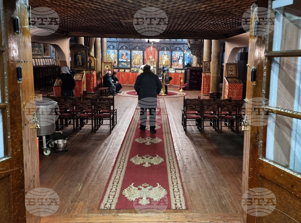 Сливен - митрополит Йоаникий - поклонение