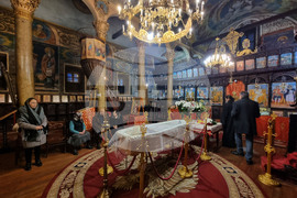 Сливен - митрополит Йоаникий - поклонение