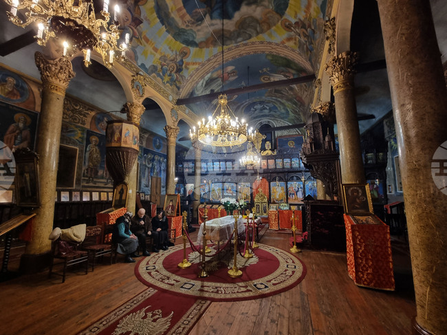 Сливен - митрополит Йоаникий - поклонение