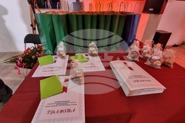 Плевен - конкурс за коледна украса - награждаване