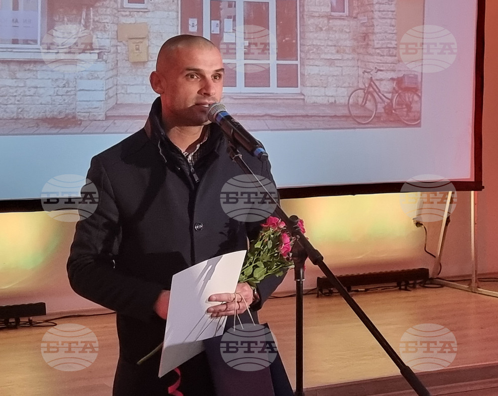 Плевен - конкурс за коледна украса - награждаване