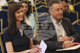 Конференция - „Иновации чрез политика”