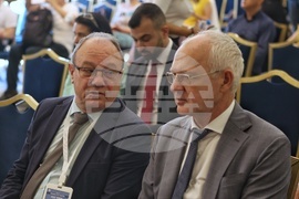 Конференция - „Иновации чрез политика”