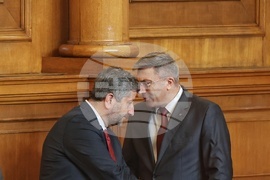 Парламент - заседание