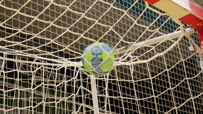 Защитаващият трофея си Фрегата и шампионът Локомотив ГО попаднаха в една и съща половина в жребия за Купата на България по хандбал