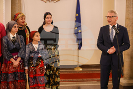 Министерски съвет - Николай Денков - ученици от СУ “Трайко Симеонов” Шумен