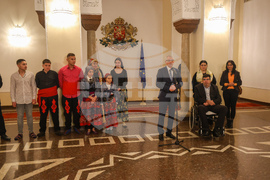 Министерски съвет - Николай Денков - ученици от СУ “Трайко Симеонов” Шумен