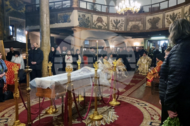 Сливен - митрополит Йоаникий - поклонение - литургия