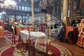 Сливен - митрополит Йоаникий - поклонение - литургия