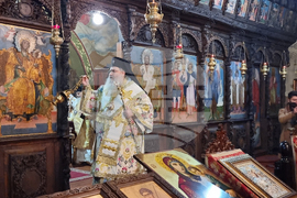 Сливен - митрополит Йоаникий - поклонение - литургия