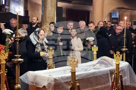 Сливен - митрополит Йоаникий - поклонение - литургия