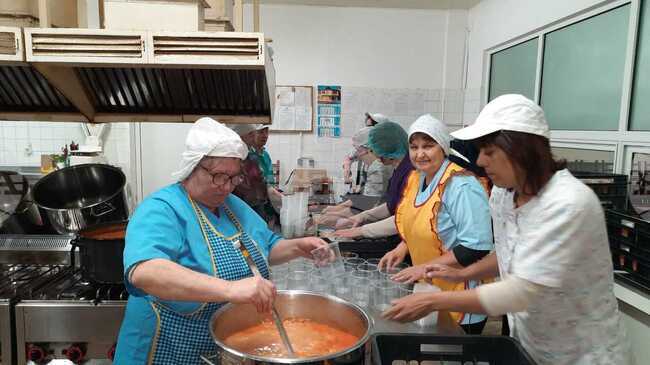 Над две хиляди души в област Разград продължават да получават топъл обяд с европейска подкрепа