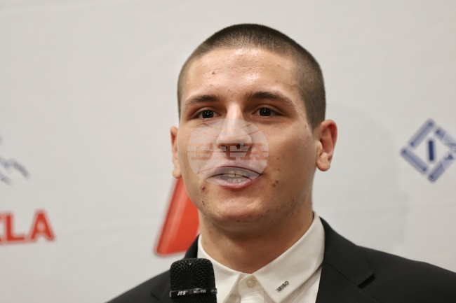 Лъчезар Вълчев отпадна в квалификациите на троен скок на Европейското първенство по лека атлетика в зала след три неуспешни опита