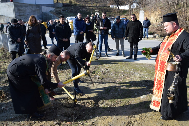 Община Сандански: Започва изграждането на нова тротоарна пешеходна алея