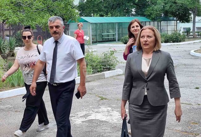 Сливен - Надежда Йорданова - затвор - посещение