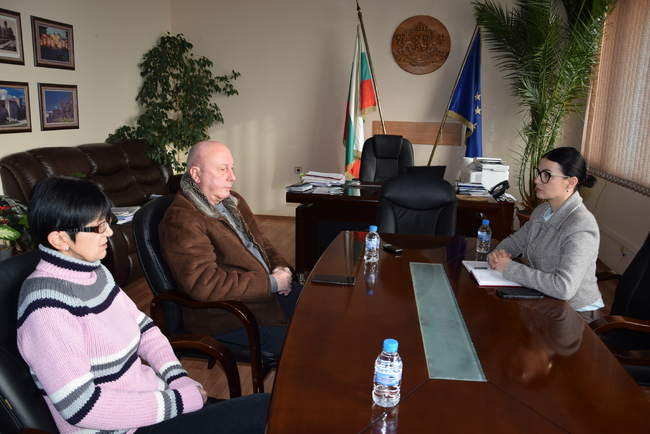 ОА Видин: Заместник областният управител Ани Арутюнян обсъди с ръководството на РЗИ риска от заразяване с морбили във Видинско