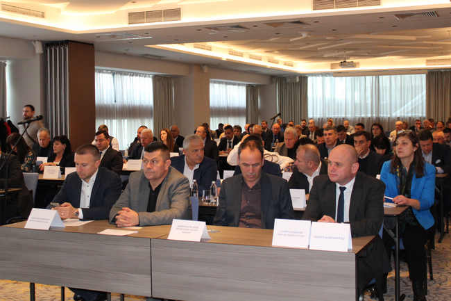 Община Банско: Кметът Стойчо Баненски и председателят на ОбС Димитър Русков участваха в регионален форум на общините