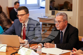 Парламент - Комисия по бюджет и финанси - заседание