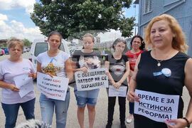 Сливен - Надежда Йорданова - надзирателки - среща