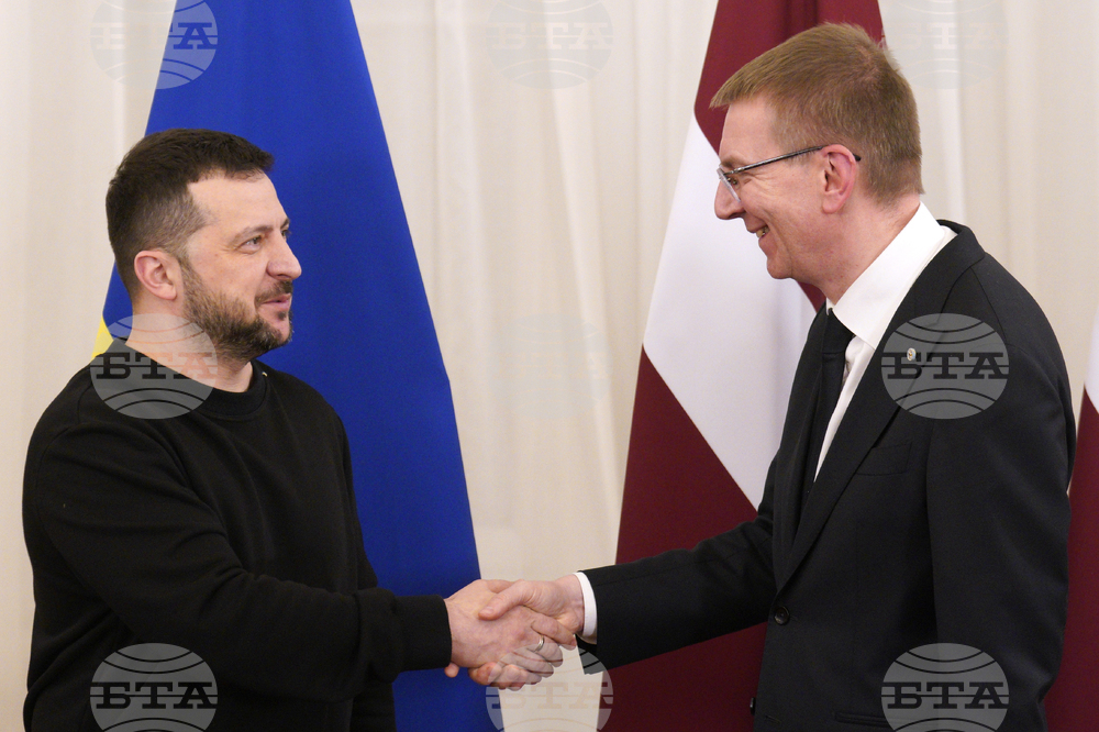 Зеленски проведе разговор с президента на Латвия Едгарс Ринкевичс, в който обсъдиха мира и европейската интеграция на Украйна