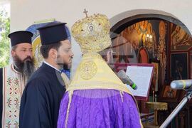 Село Енчец - параклис - освещаване