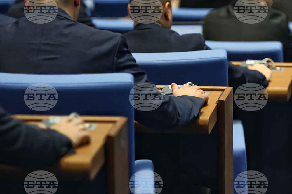 Докладите от финансовите инспекции вече могат да се създават и като електронни документи и да се връчват по електронен път, реши парламентът