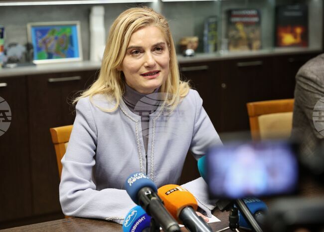 Бургас - Зарица Динкова - брифинг