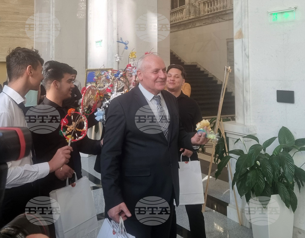 Парламент - ученици - депутати - празник