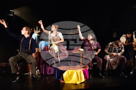 Плевен - „Храбрият малък шивач" - куклен театър