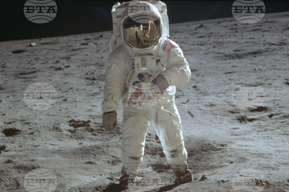 Днес отбелязваме Международния ден на Луната