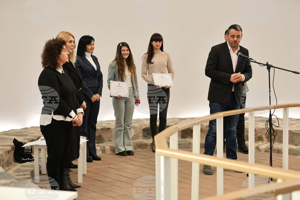 Пловдив - Литературен конкурс „Градът, който избра за свое мото „Заедно“