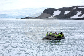 Южни шетландски острови - Остров Ливингстън - Национална антарктическа експедиция